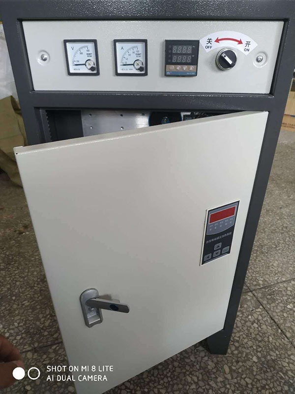 立式30-100KW控制器